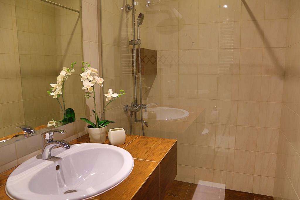 Pod Wzgórzem Bed&Breakfast Frombork Habitación foto